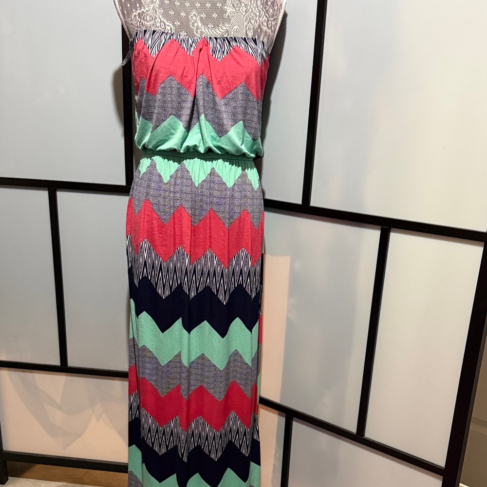 Trixxi Sleeveless Chevron Maxi Dress in Coral, Mint & Navy